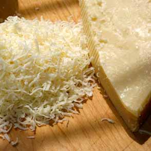 پنیر پارمسان طبیعی